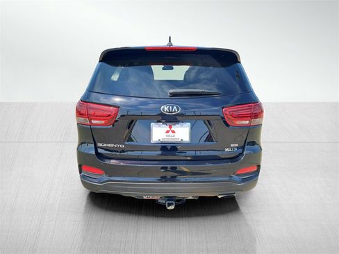 Used 2019 Kia Sorento LX image 6