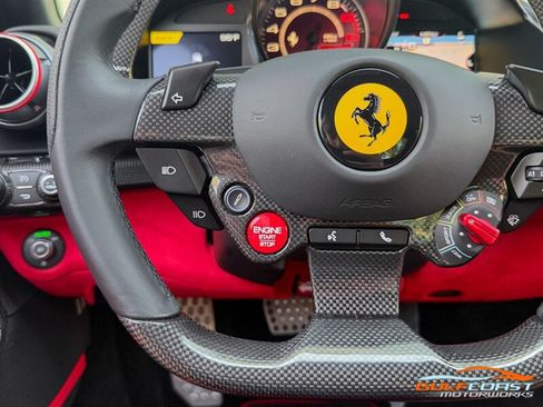 Used 2019 Ferrari 812 Superfast RWD image 23