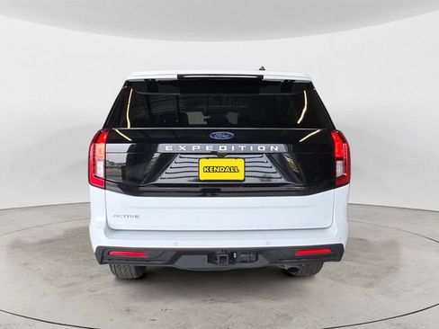 Certified 2025 Ford Expedition Active AWD/4WD image 6