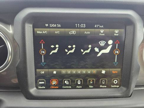 Used 2021 Jeep Wrangler Unlimited Sahara w/ Uconnect 4C Nav & Sound Group AWD/4WD image 19