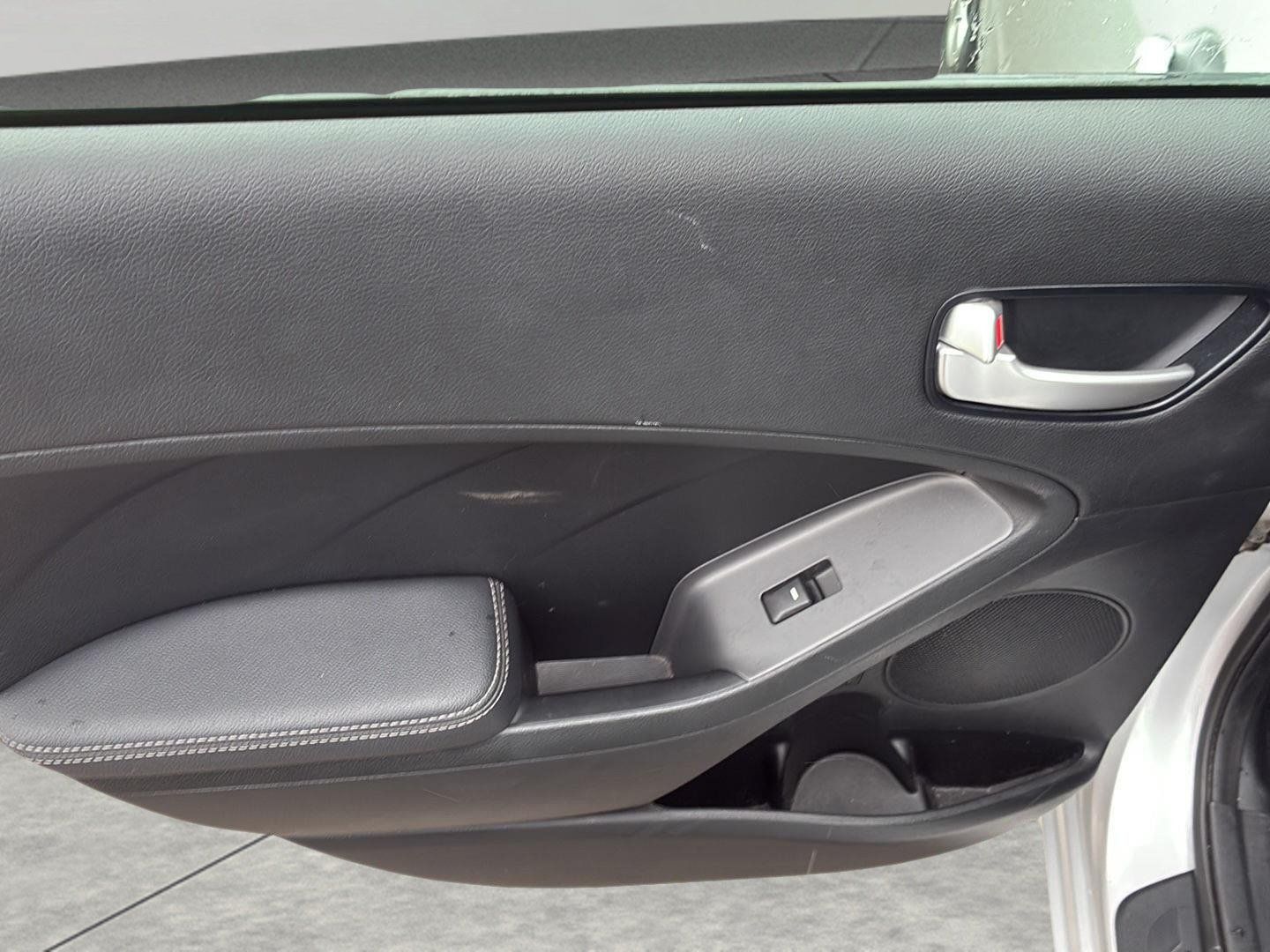 Used 2017 Kia Forte LX FWD image 19