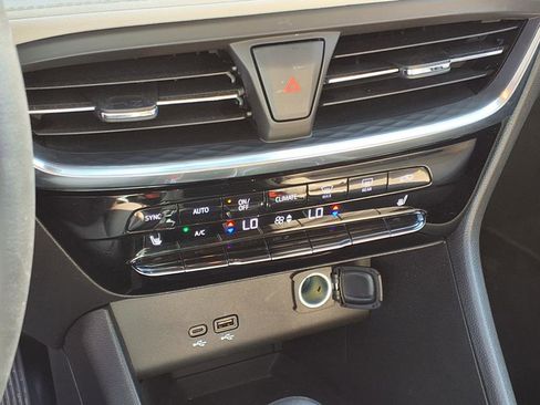 Used 2024 Buick Encore GX Avenir w/ Avenir Convenience Package image 20