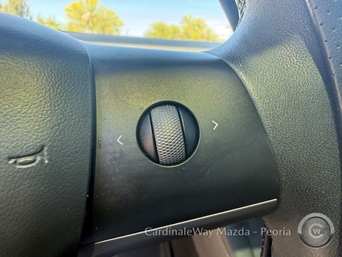 Used 2023 Tesla Model 3 Standard Range image 16