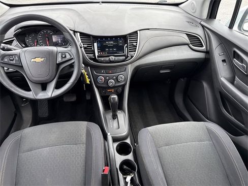 Used 2019 Chevrolet Trax LS w/ Tint and Cruise Package image 17
