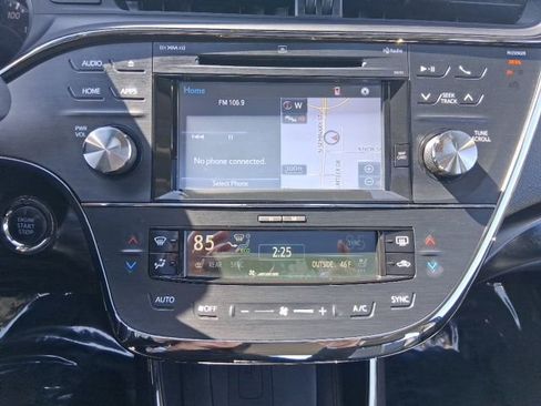 Used 2018 Toyota Avalon Limited w/ Carpet Mat Package image 24