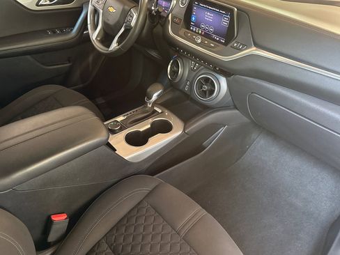 Used 2021 Chevrolet Blazer LT FWD image 21
