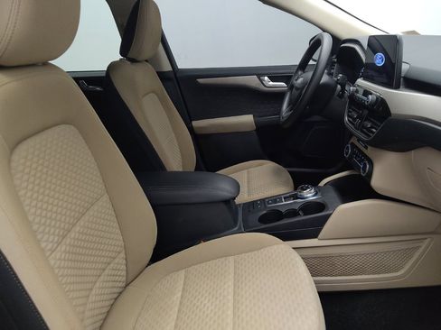 Used 2020 Ford Escape SE FWD image 21