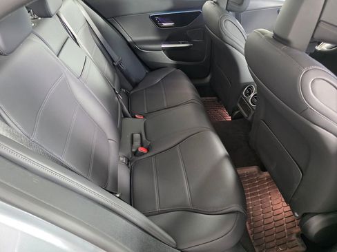 Used 2025 Mercedes-Benz C 300 Sedan image 25