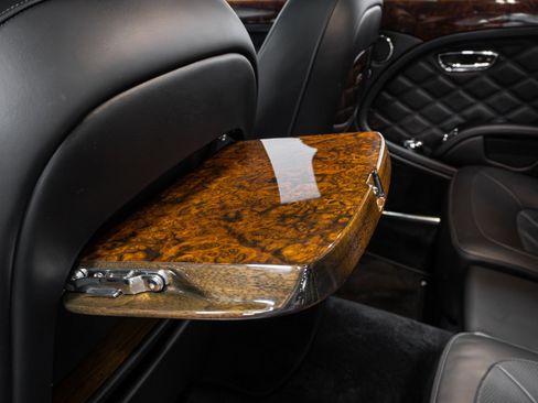 Used 2016 Bentley Mulsanne Speed image 65