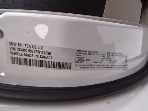 Used 2024 Chrysler Pacifica Touring-L image 26