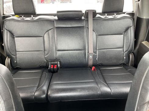 Used 2023 Chevrolet Silverado 1500 Custom image 47