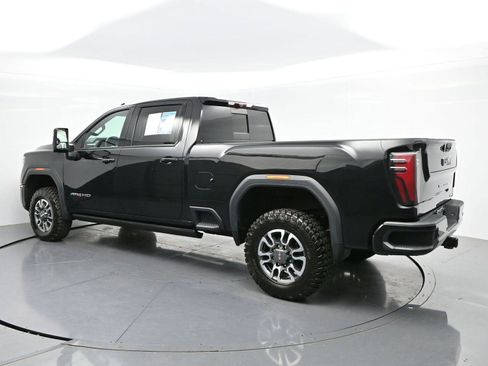 Used 2024 GMC Sierra 2500 AT4 w/ AT4 Premium Plus Package AWD/4WD image 5
