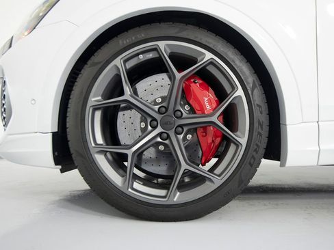 Used 2026 Audi RS Q8 performance AWD/4WD image 9