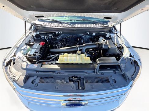 Used 2021 Ford Expedition Limited image 32