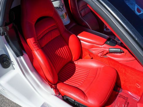 Used 2003 Chevrolet Corvette Convertible w/ Preferred Equipment Group1 image 35