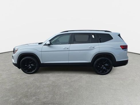 New 2026 Volkswagen Atlas SE FWD image 8