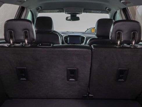 Used 2020 GMC Terrain SLT w/ Preferred Package image 28