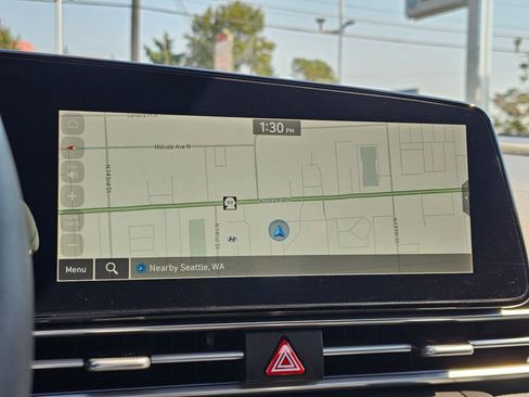 Used 2024 Hyundai Elantra SEL w/ Convenience Package image 19