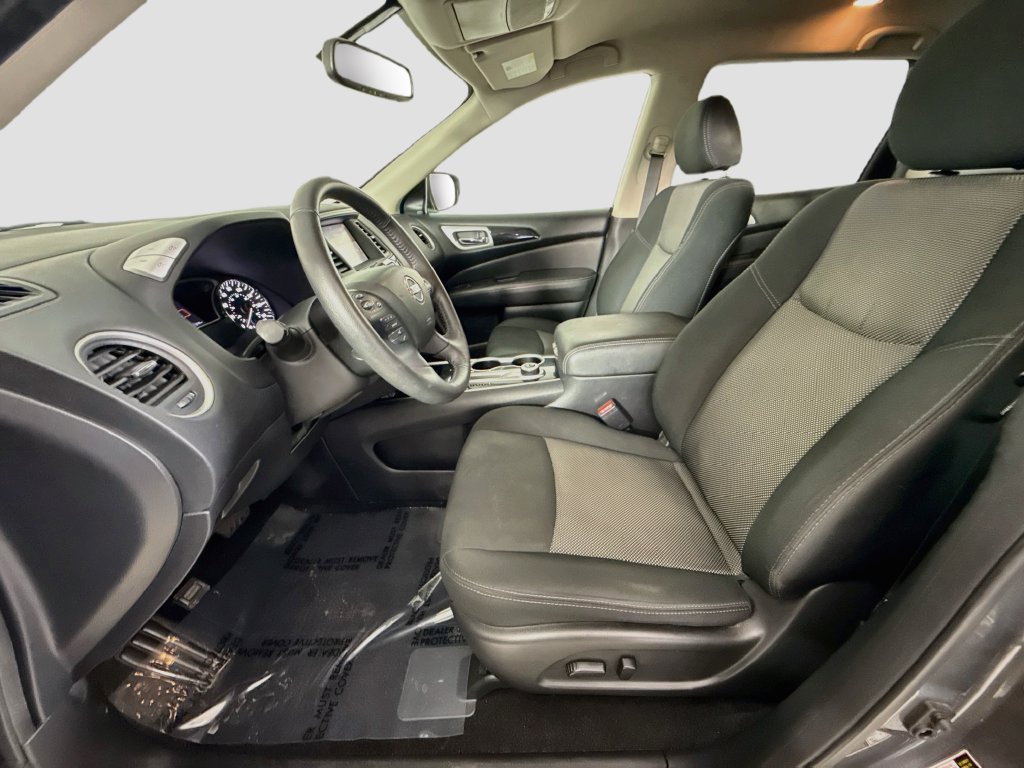 Used 2020 Nissan Pathfinder SV AWD/4WD image 21