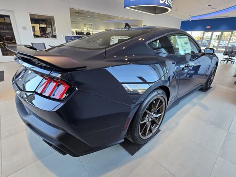 New 2025 Ford Mustang Dark Horse image 2