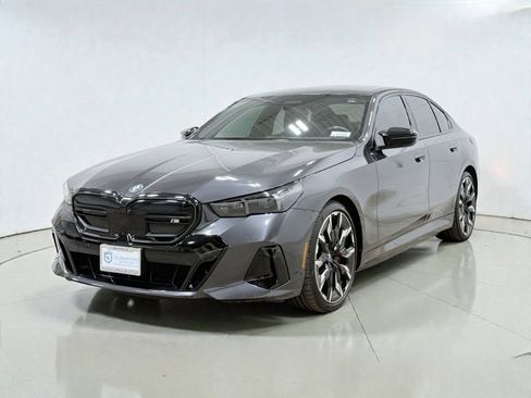 Used 2024 BMW i5 M60 w/ Premium Package image 5