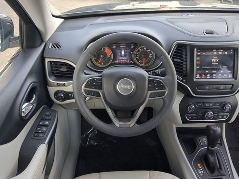 Used 2022 Jeep Cherokee Latitude Lux image 16