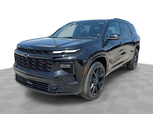 Used 2024 Chevrolet Traverse RS w/ LPO, Floor Liner Package FWD image 1