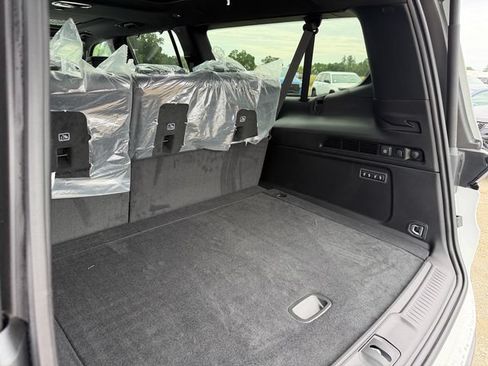 New 2026 Jeep Grand Wagoneer L Limited AWD/4WD image 28