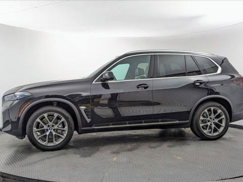 Used 2024 BMW X5 sDrive40i RWD image 3