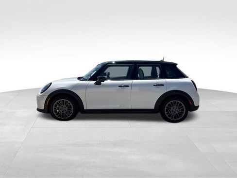 New 2026 MINI Cooper 4-Door Hardtop FWD image 8