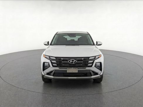 Used 2025 Hyundai Tucson SE AWD/4WD image 34