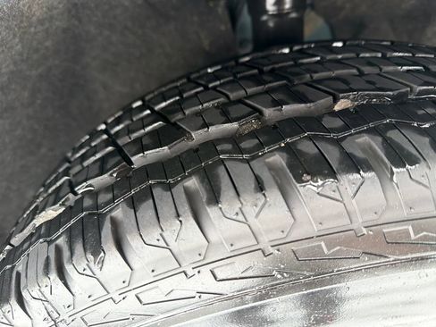 Used 2024 Chrysler Pacifica Touring-L image 26