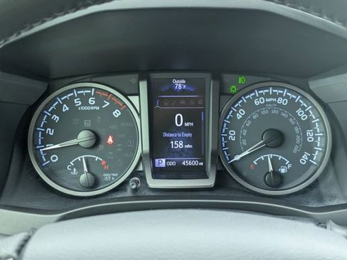 Used 2021 Toyota Tacoma TRD Sport w/ TRD Premium Sport Package AWD/4WD image 29
