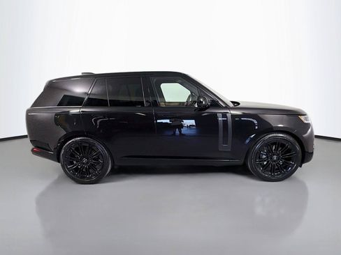 Used 2023 Land Rover Range Rover SE AWD/4WD image 4