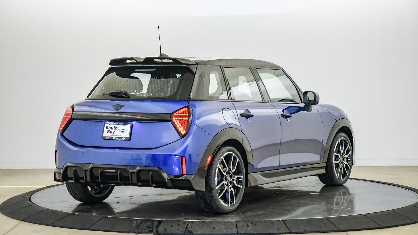 New 2026 MINI Cooper S FWD image 5
