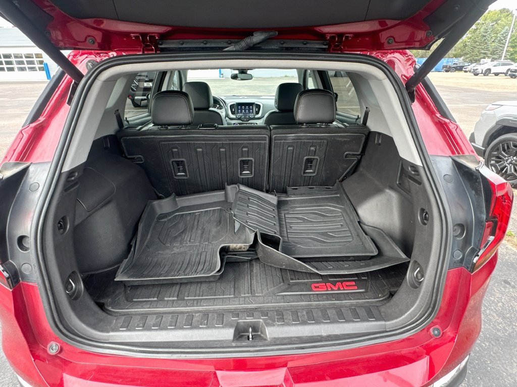 Used 2021 GMC Terrain SLT w/ LPO, Floor Liner Package AWD/4WD image 24