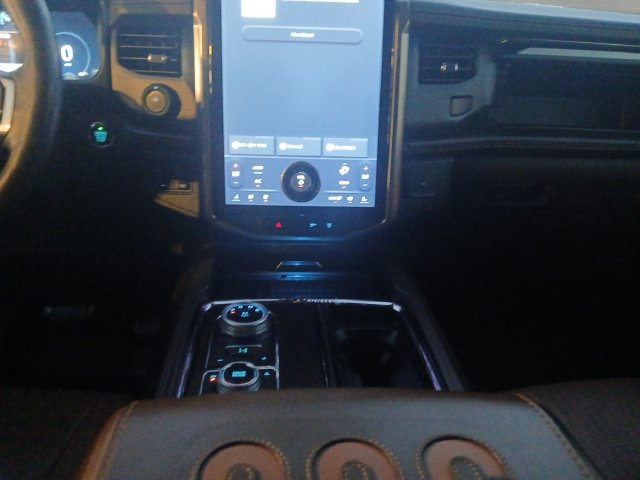 Used 2023 Ford Expedition Max King Ranch AWD/4WD image 4