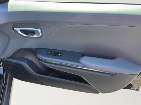 Used 2025 Kia K4 FWD image 27