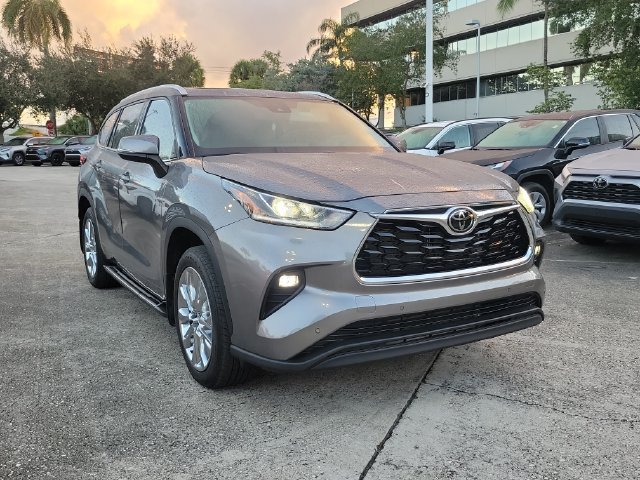 Used 2025 Toyota Highlander Limited AWD/4WD 360° Tour