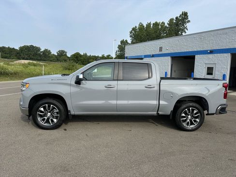 Used 2024 Chevrolet Silverado 1500 LT AWD/4WD image 2