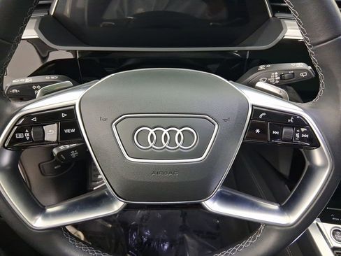 Used 2024 Audi Q8 e-tron Premium Plus w/ Premium Plus Package image 14