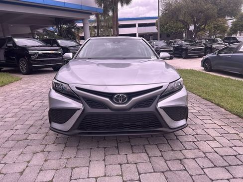 Used 2024 Toyota Camry SE FWD image 18