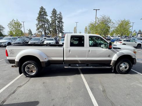 Used 2016 Ford F350 Lariat w/ Lariat Interior Package AWD/4WD image 6