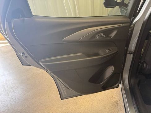 Used 2025 Chevrolet TrailBlazer LT AWD/4WD image 23