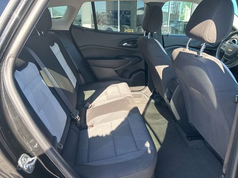 Used 2024 Chevrolet Trax LS image 17