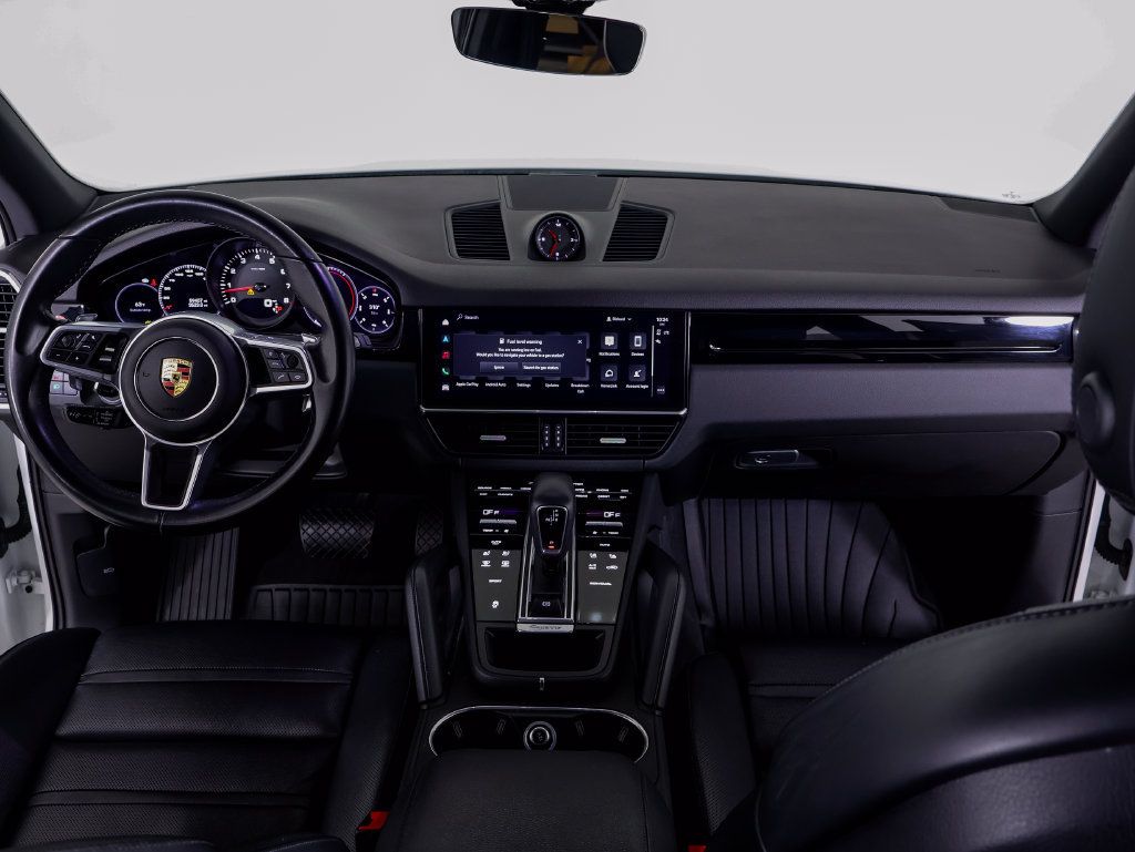 Certified 2022 Porsche Cayenne AWD/4WD image 8