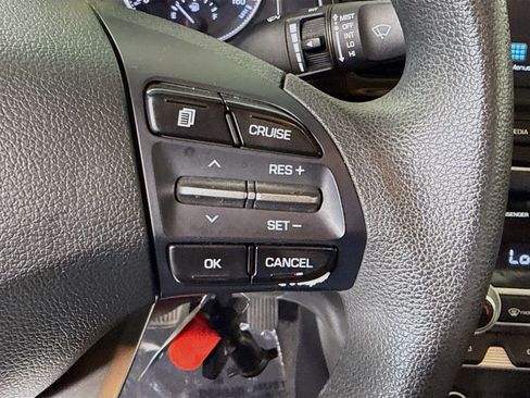 Used 2020 Hyundai Elantra SEL FWD image 15