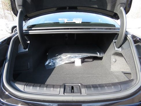 Used 2024 Porsche Taycan image 17