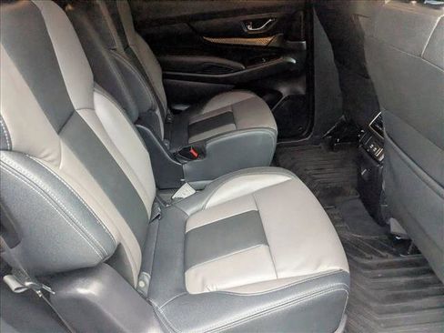 Used 2022 Subaru Ascent Onyx Edition image 19