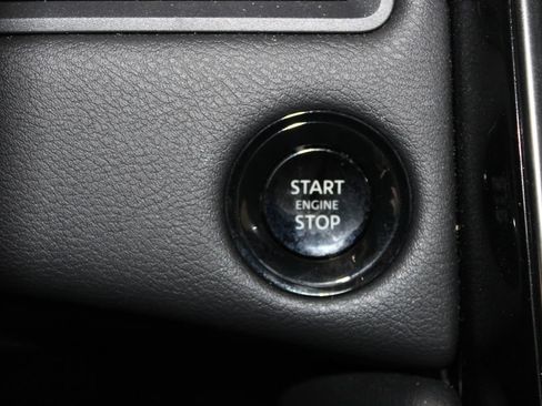 Used 2025 Nissan Armada PRO-4X AWD/4WD image 46